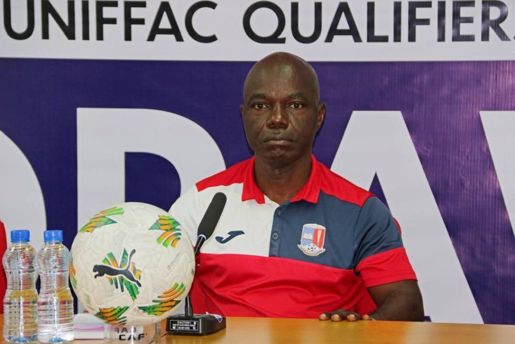 1000052558 - Foot Azimuts