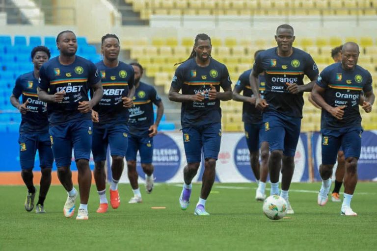 Les Lions Indomptables du Cameroun a l'entrainement
