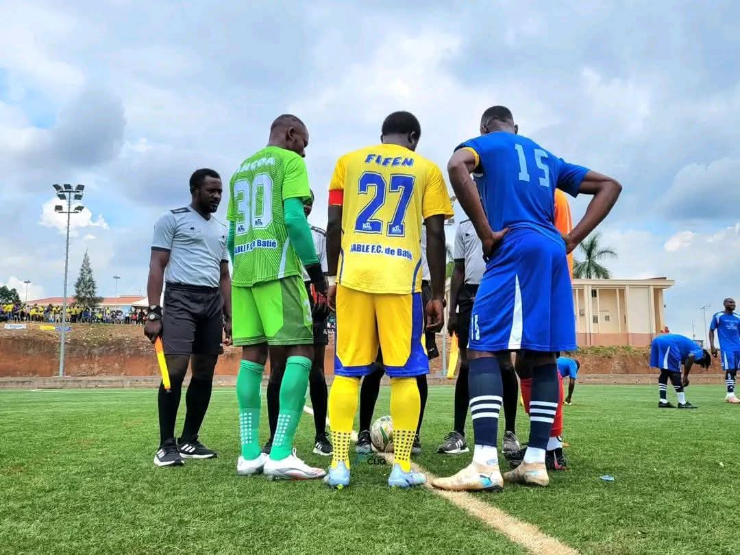 Interpoules 2025 : quand le football camerounais se transforme en théâtre de l'absurde