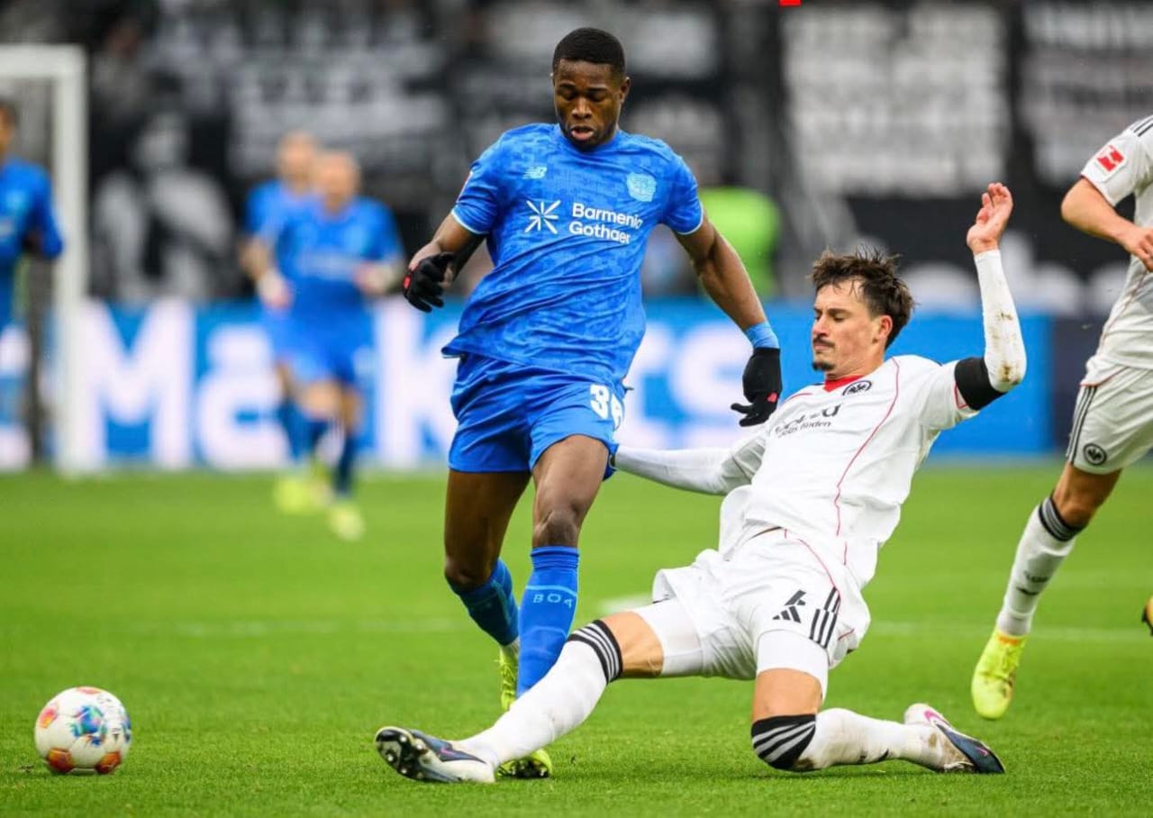 Christian Kofane lors du match Bayer Leverkusen vs Eintracht Frankfurt