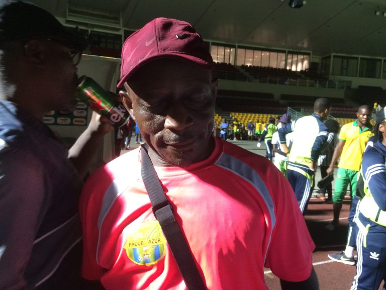 Theodore Ngatchou entraineur de Fauve Azur 1 scaled 1 - Foot Azimuts