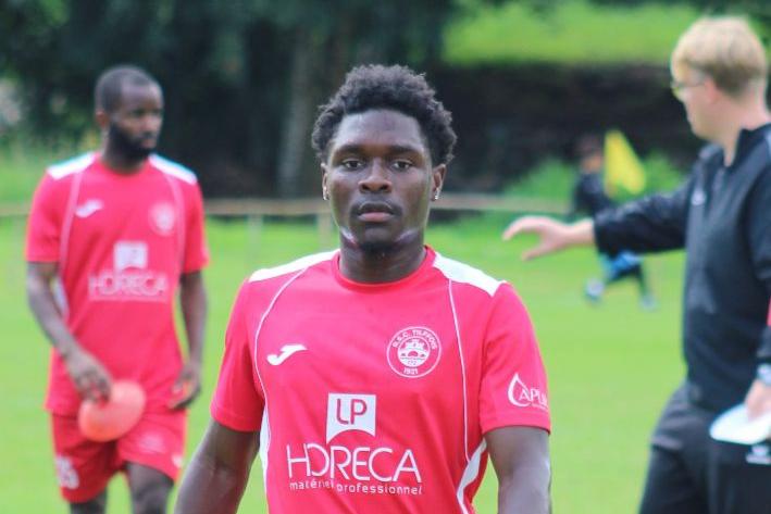 Clarence Ngomsu Tchoupe joueur camerounais évoluant en Belgique avec le RCF Tilffois
