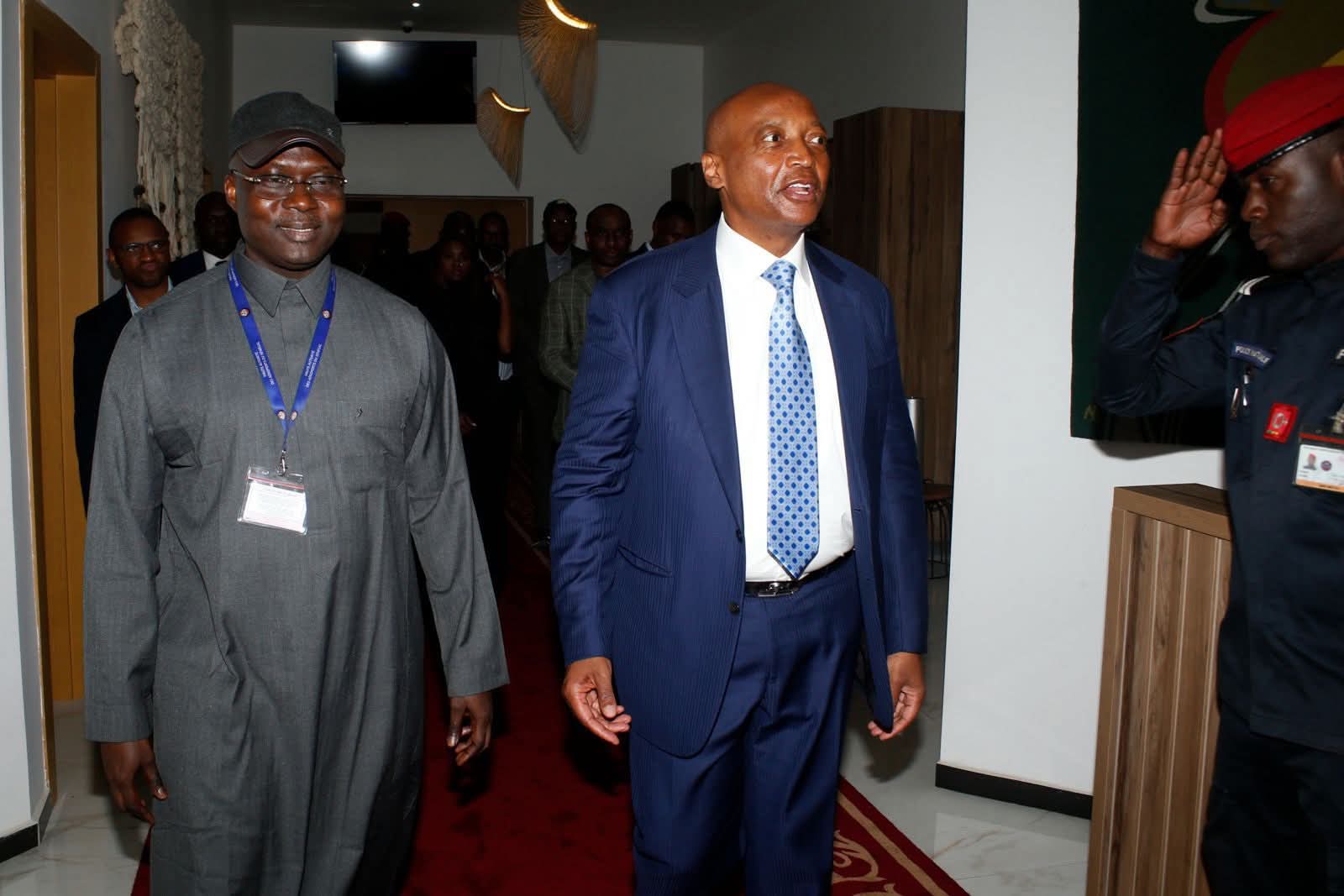 FB IMG 1775638841149 - Foot Azimuts